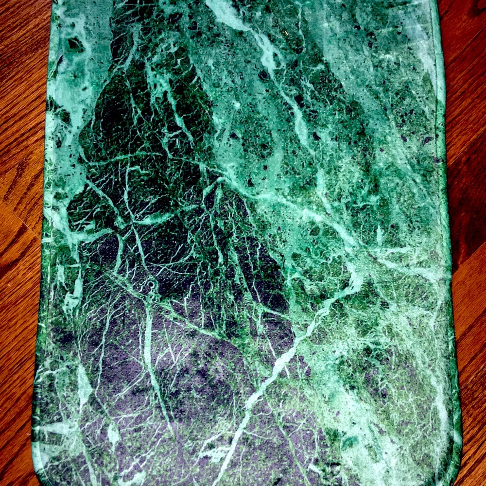 Green marble design memory foam bath mat, 17x24”, New!